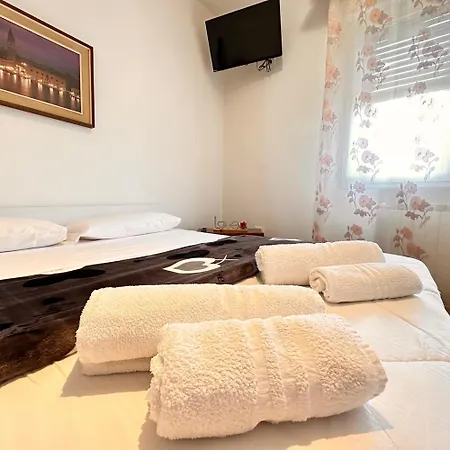 Casa Luna Апартаменты *